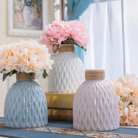 Ceramic vase white 5.7”