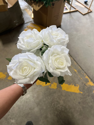 New Rose White 7 head Empress Roses Artificial Flower large sweet rose