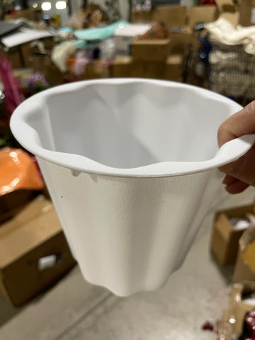 Plastic white bucket container #4 size 4k