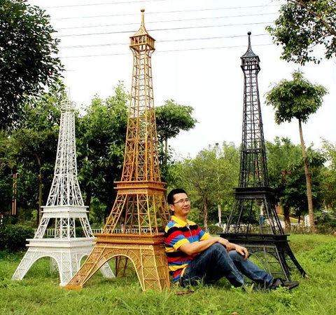 Giant Eiffel Tower New Black