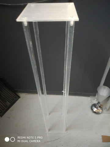 Four Pole Centerpiece Acrylic stand 40"