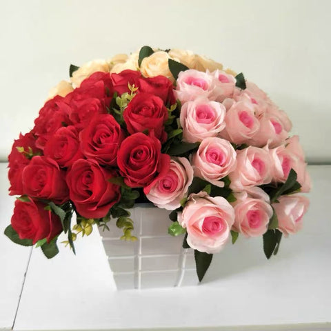 Small CHEAPER 18 HEAD ROSE BUNCH WITHOUT LEAVES IN (IVORY)
