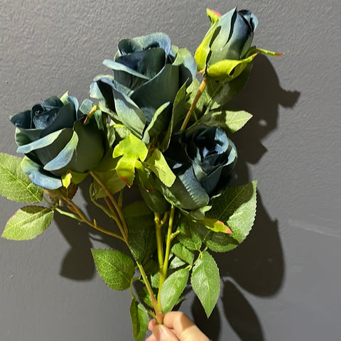 Dark Blue Spray American Rose