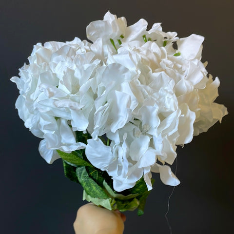White Hydrangea Bunch 7 head silk