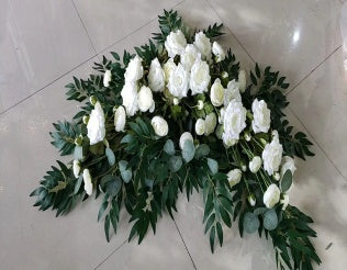 Triangle Greenery and white Backdrop Triangle Swag Artificial Flower Arrangement green and white/Cream