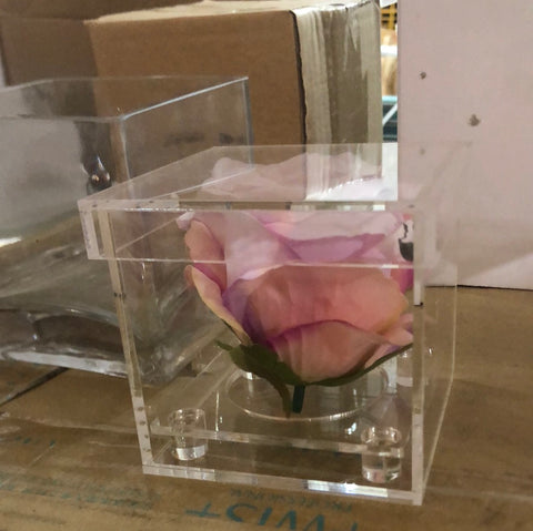Mini Single Rose Acrylic box For Flowers and gifts