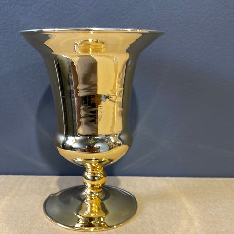 Gold 5” lamp work Small bud Glass Vase urn shape