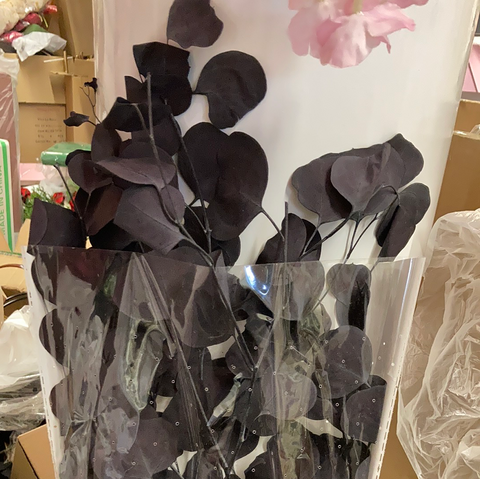 Preserved eucalyptus bunch purple silver dollar