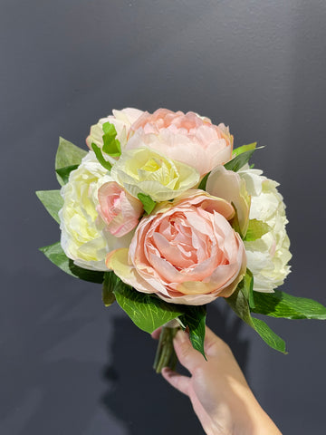 Mixed Bouquet White and Pink assorted flowers