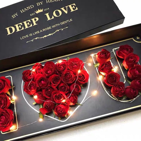 Deep love cardboard box black with I ❤️ love you oasis